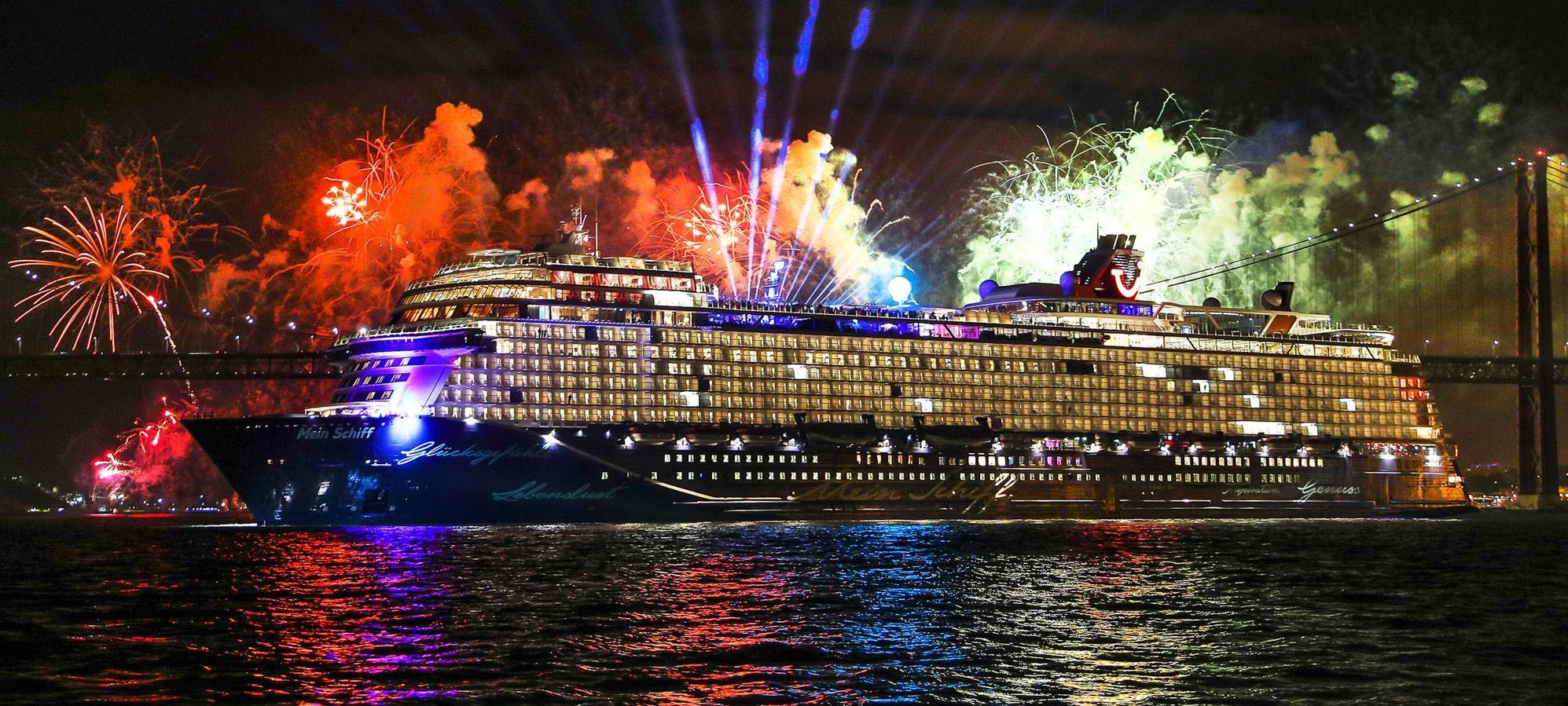 Disfrute de noches llenas de magia con este itinerario tan especial... les esperamos a bordo del Mein Schiff 6 para un viaje único!! CRUCERO MAR & MUSICA CRUCERO FILARMONICA DE VIENA CRUCERO MUSICAL CRUCERO MUSITOUR CRUCERO MUSICA JUNTOS CRUCERO MUSITRAVEL CRUCERO MUSIC CRUISE WIENER PHILARMONIC CRUISE CRUCERO SINFONICA DE VIENA CRUCERO ORQUESTA VIENA CRUCERO MUSICAL CRUCERO DE LUJO ORQUESTA CRUCERO MUSICA CLASICA CRUCERO OPERA CRUCEROS MUSICALES RESERVA CRUCERO FILARMONICA DE VIENA WIENER PHILHARMONIKER KREUZFAHRTEN VIENNA PHILARMONIC ORCHESTRA CRUISE MUSIC CRUISE CLASSICAL MUSIC CRUISE OFERTAS CRUCEROS MUSICA CRUCEROS AMANTES DE LA MUSICA CRUCEROS AMIGOS DE LA OPERA CRUCEROS AFICIONADOS MUSICA CRUCEROS CON CONCIERTOS MEIN SCHIFF 6 CRUCEROS #FilarmonicadeViena #WienerPhilharmoniker #ViennaPhilarmonic #OrchestraCruise #CruceroMusical #Musitour #MusicaJuntos #CruceroClick #CrucerosMusicales